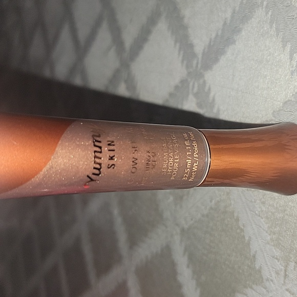 Yummy Skin Glow Serum - Picture 5 of 6